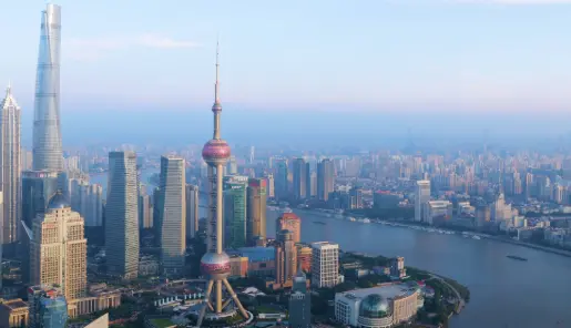 上海淮海路商圈停车怎么选？便宜车位与逛街路线推荐